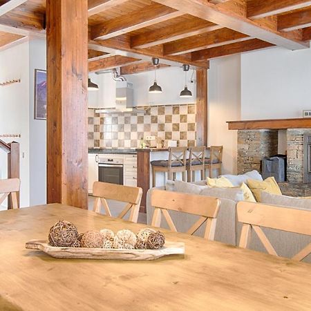 Saplan Real Estate Arres De Sus Villa Arro  ภายนอก รูปภาพ